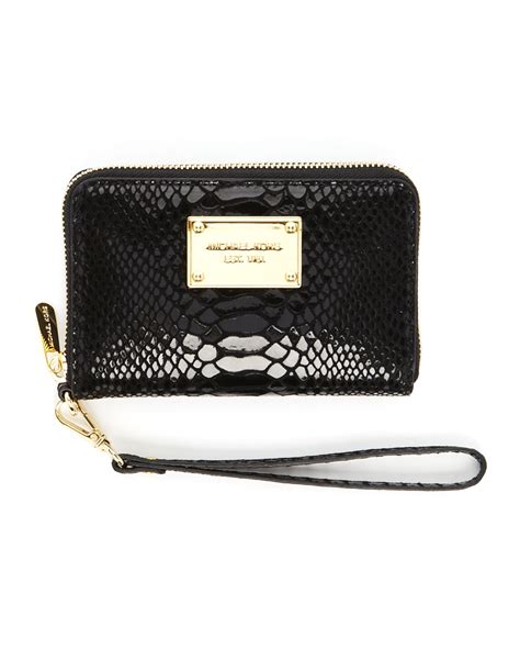 michael kors essential zip wallet black python|Michael Kors Essential Zip Wallet for Apple iPhone (Black Python).